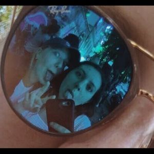 Meet your Posher, Julia